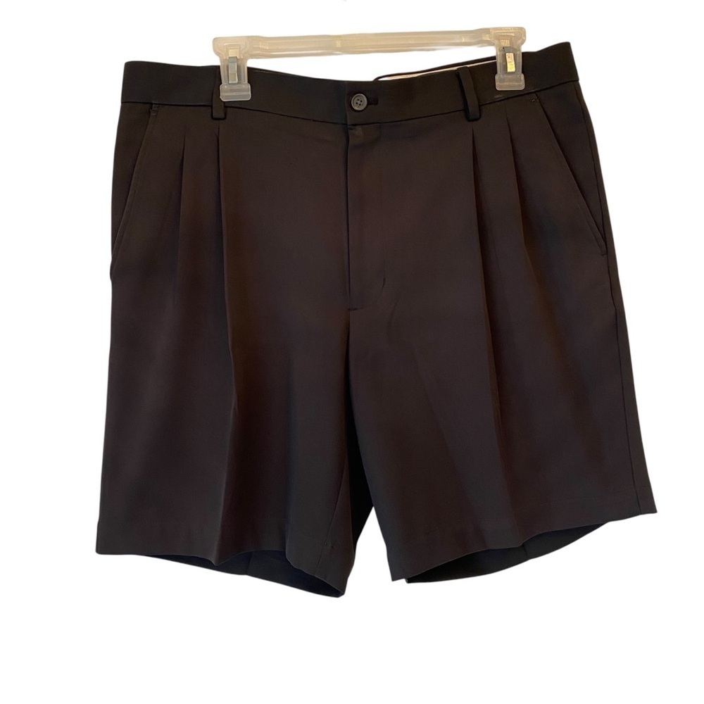 Greg Norman Black Men's size 35 Pleated Golf Shorts